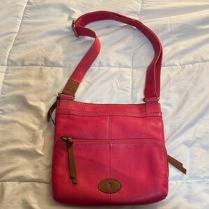Fossil Pink Crossbody Bag with Brown Accents